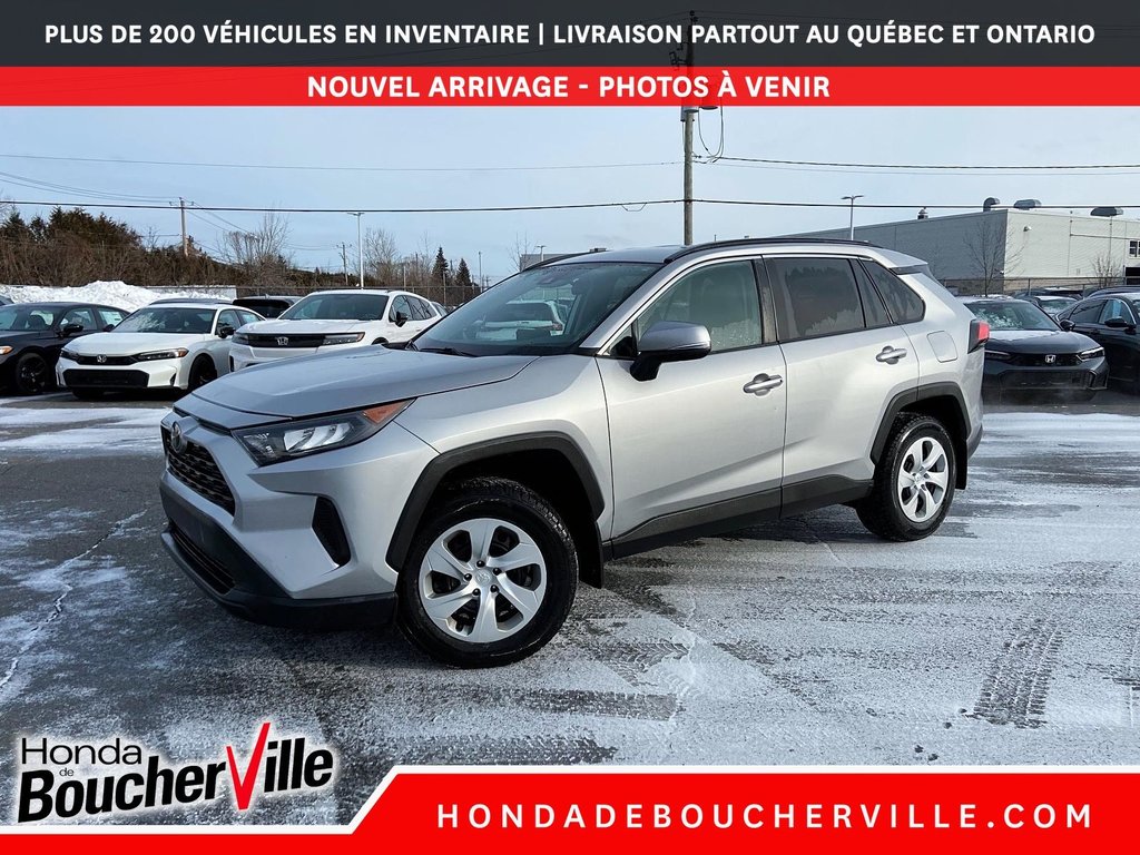 2021 Toyota RAV4 LE in Terrebonne, Quebec - 1 - w1024h768px