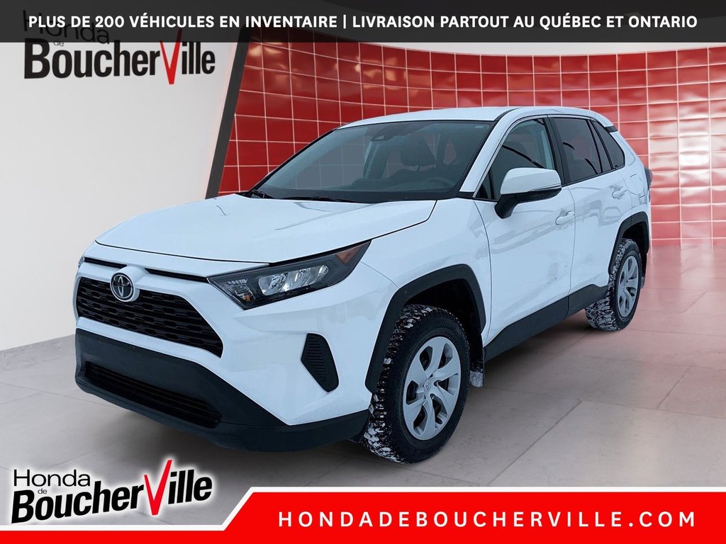 2022 Toyota RAV4 LE in Terrebonne, Quebec - 17 - w1024h768px