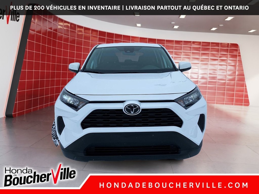 2022 Toyota RAV4 LE in Terrebonne, Quebec - 3 - w1024h768px