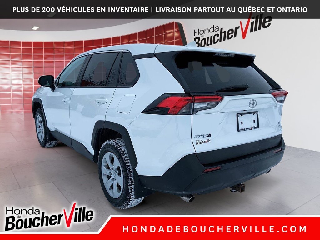 2022 Toyota RAV4 LE in Terrebonne, Quebec - 13 - w1024h768px