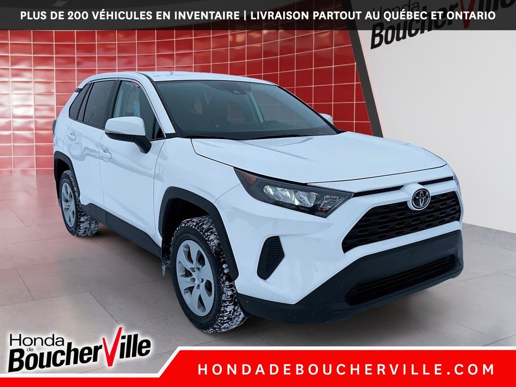 2022 Toyota RAV4 LE in Terrebonne, Quebec - 5 - w1024h768px