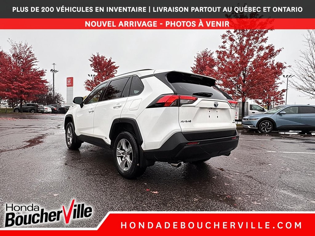 Toyota RAV4 Hybrid LE 2022 à Terrebonne, Québec - 5 - w1024h768px