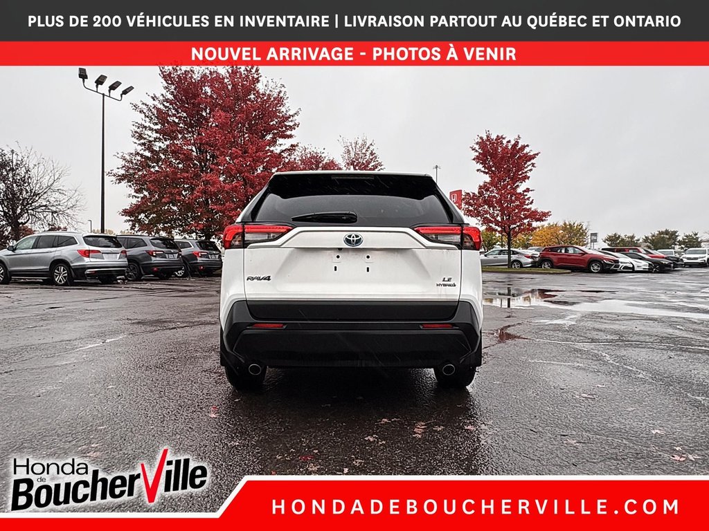Toyota RAV4 Hybrid LE 2022 à Terrebonne, Québec - 7 - w1024h768px