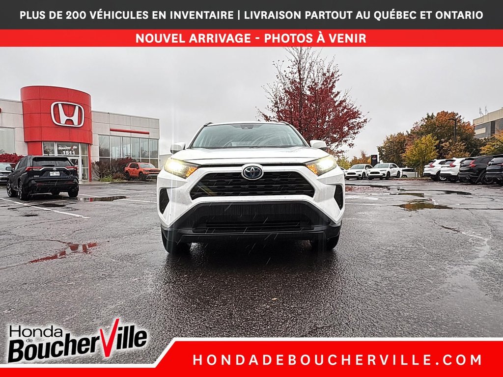 Toyota RAV4 Hybrid LE 2022 à Terrebonne, Québec - 13 - w1024h768px