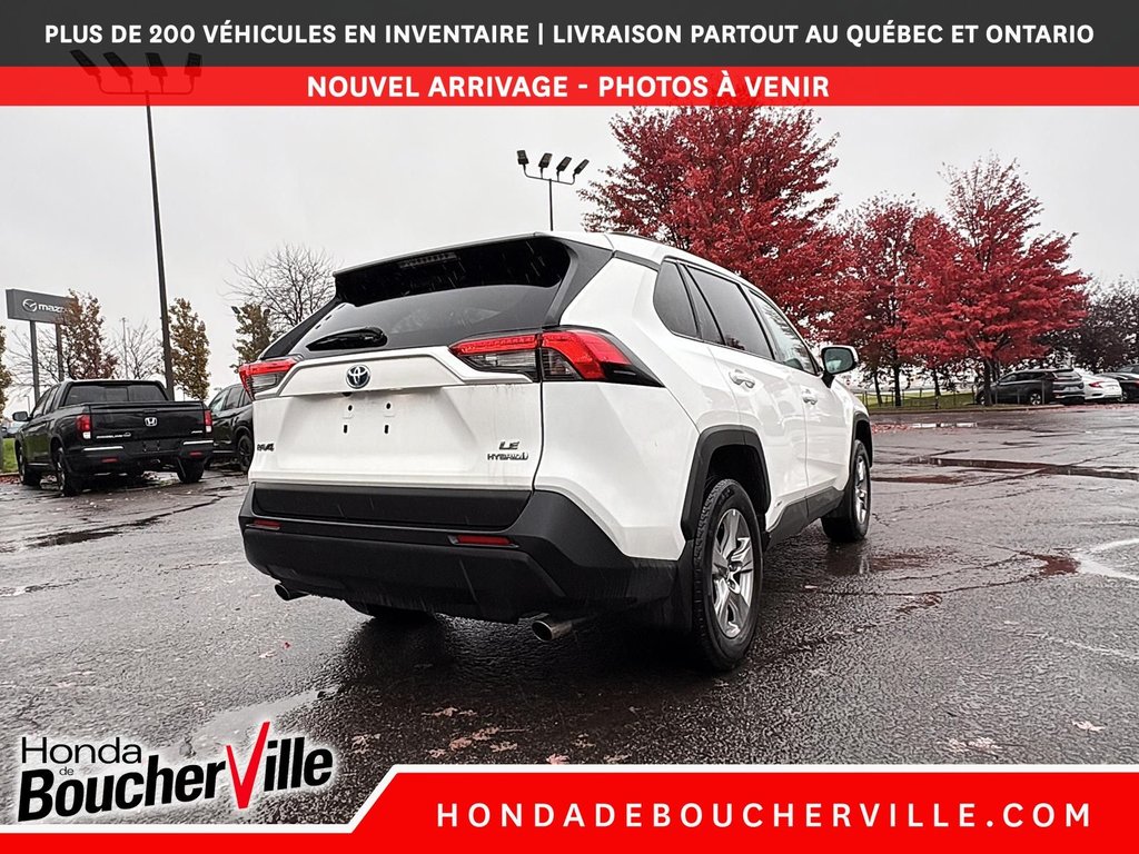 Toyota RAV4 Hybrid LE 2022 à Terrebonne, Québec - 9 - w1024h768px