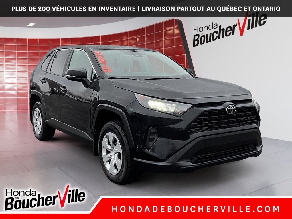 Toyota RAV4 LE 2022 à Terrebonne, Québec - 2 - w1024h768px