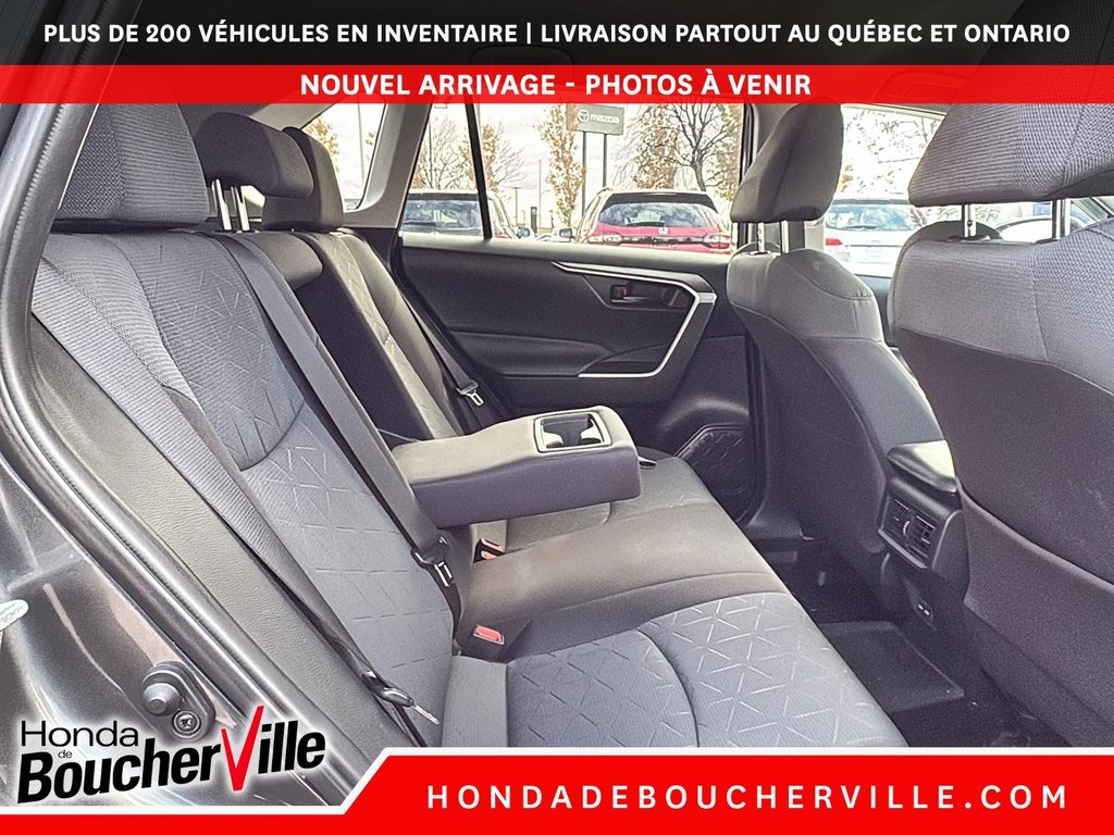 Toyota RAV4 LE HYBRID 2023 à Terrebonne, Québec - 17 - w1024h768px