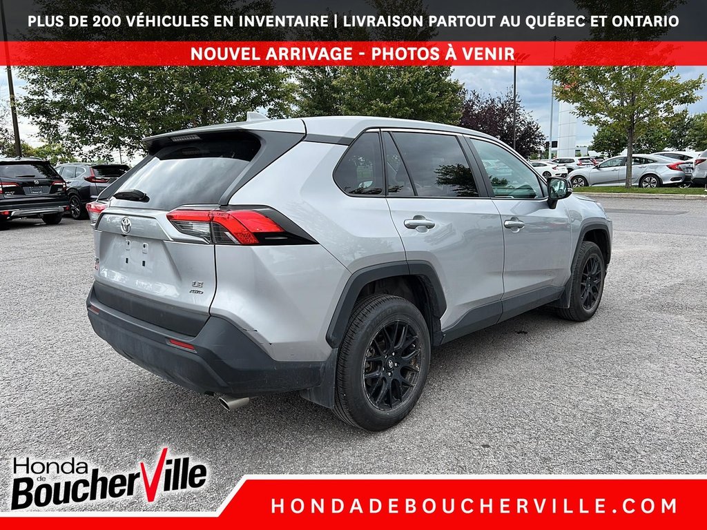 2024 Toyota RAV4 LE in Terrebonne, Quebec - 13 - w1024h768px