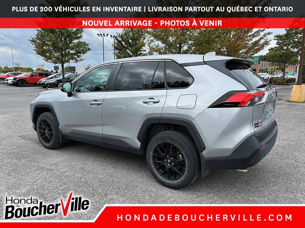 2024 Toyota RAV4 LE in Terrebonne, Quebec - 9 - w1024h768px