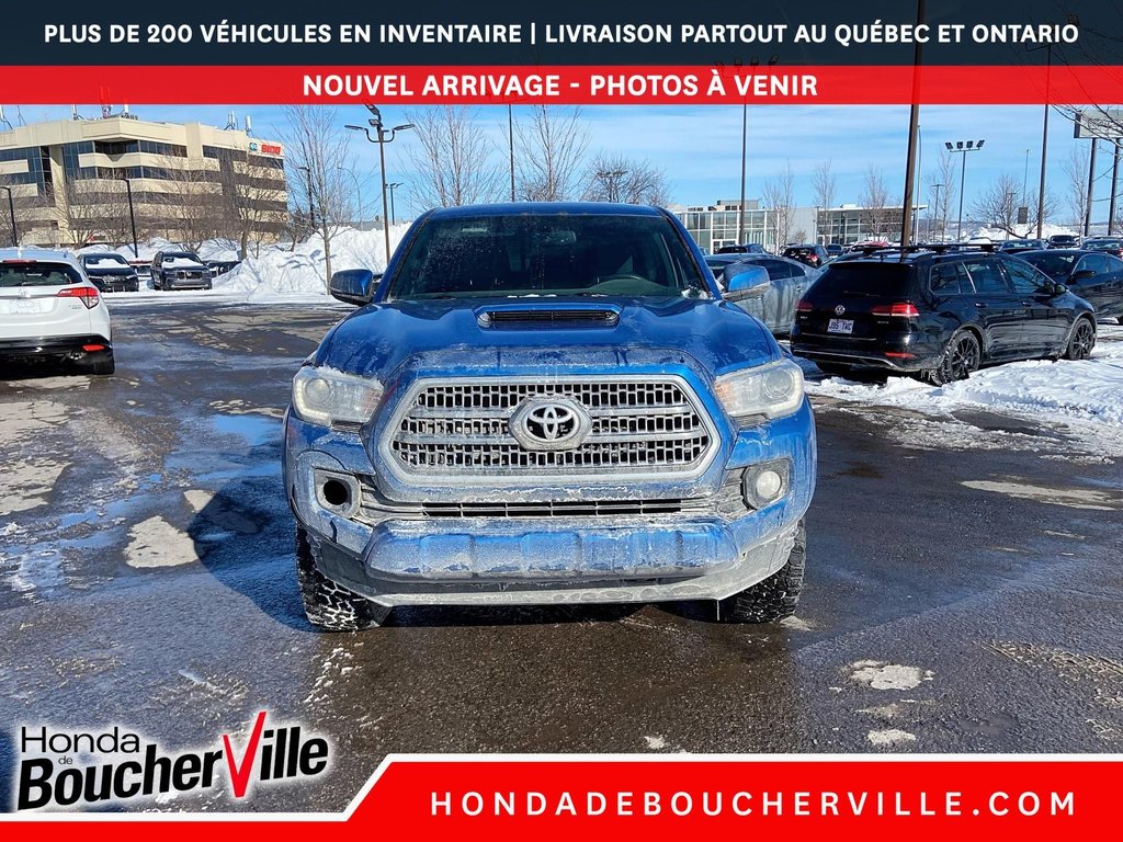 2016 Toyota Tacoma 4X4 SPORT in Terrebonne, Quebec - 3 - w1024h768px