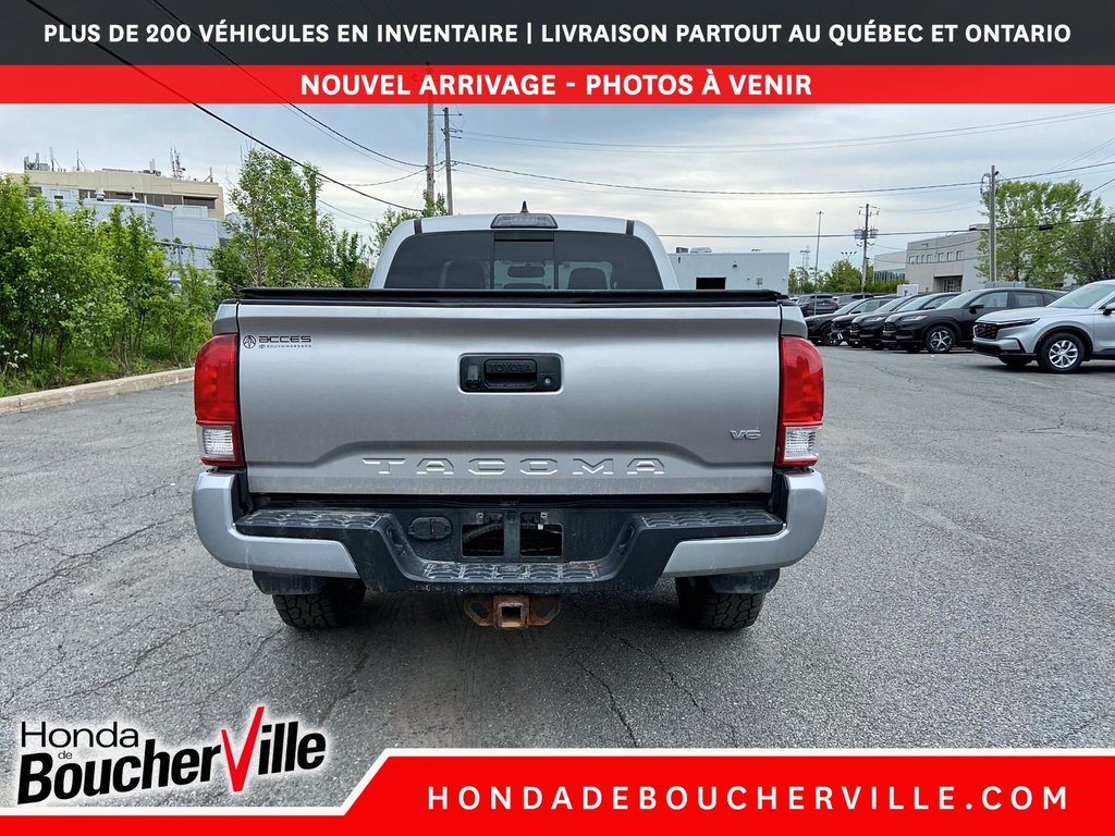2017 Toyota Tacoma TRD SPORT in Terrebonne, Quebec - 11 - w1024h768px