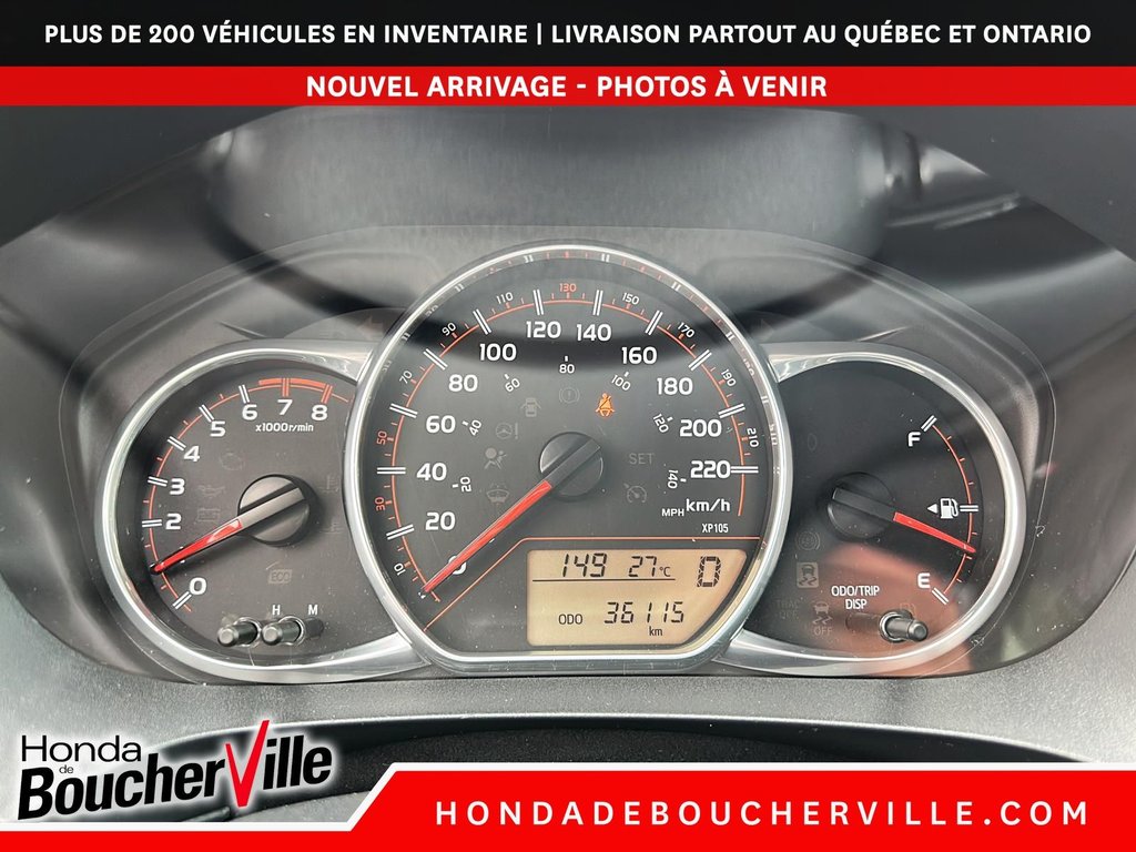 2016 Toyota Yaris SE in Terrebonne, Quebec - 19 - w1024h768px