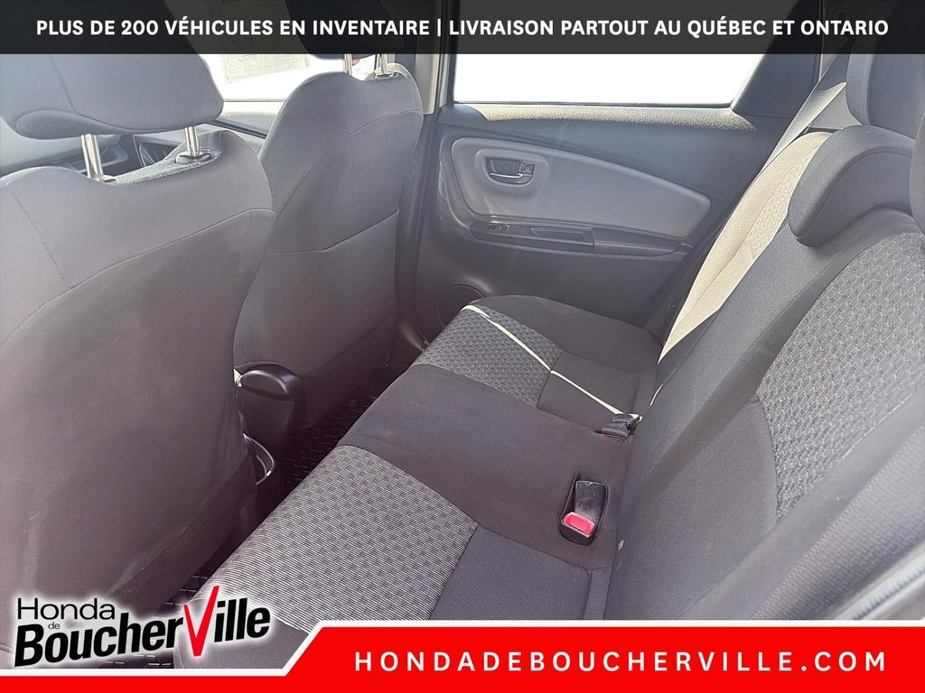 2017 Toyota Yaris LE in Terrebonne, Quebec - 17 - w1024h768px