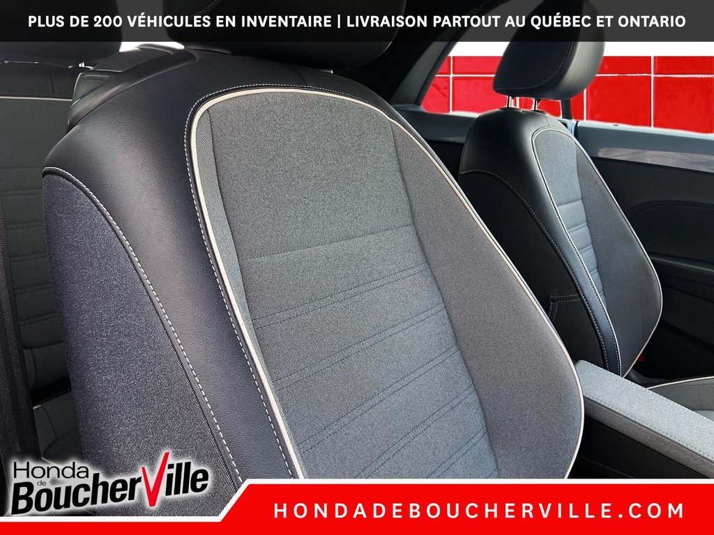 2016 Volkswagen Beetle Classic Convertible in Terrebonne, Quebec - 19 - w1024h768px