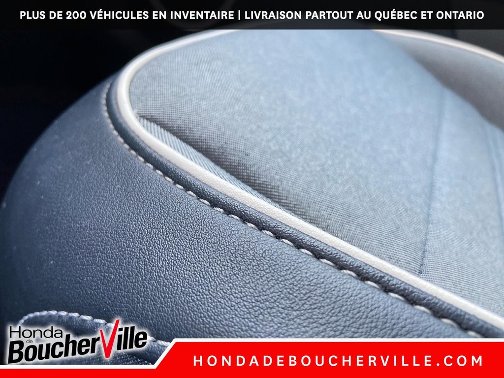 2016 Volkswagen Beetle Classic Convertible in Terrebonne, Quebec - 22 - w1024h768px