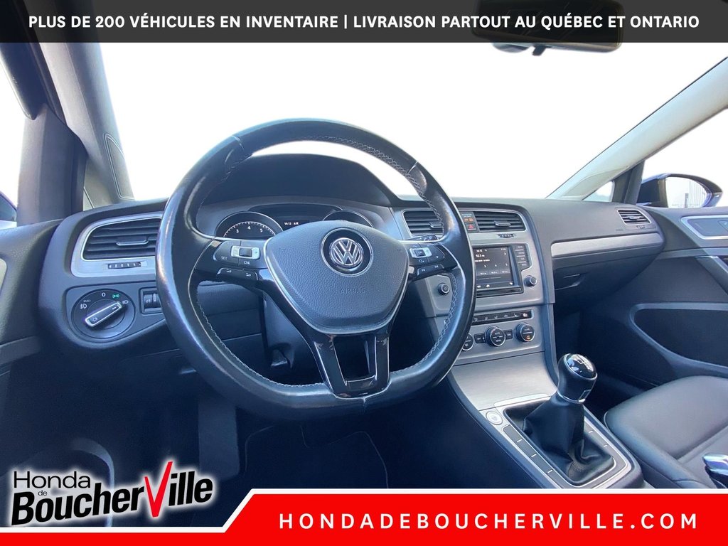 2017 Volkswagen Golf COMFORTLINE in Terrebonne, Quebec - 33 - w1024h768px