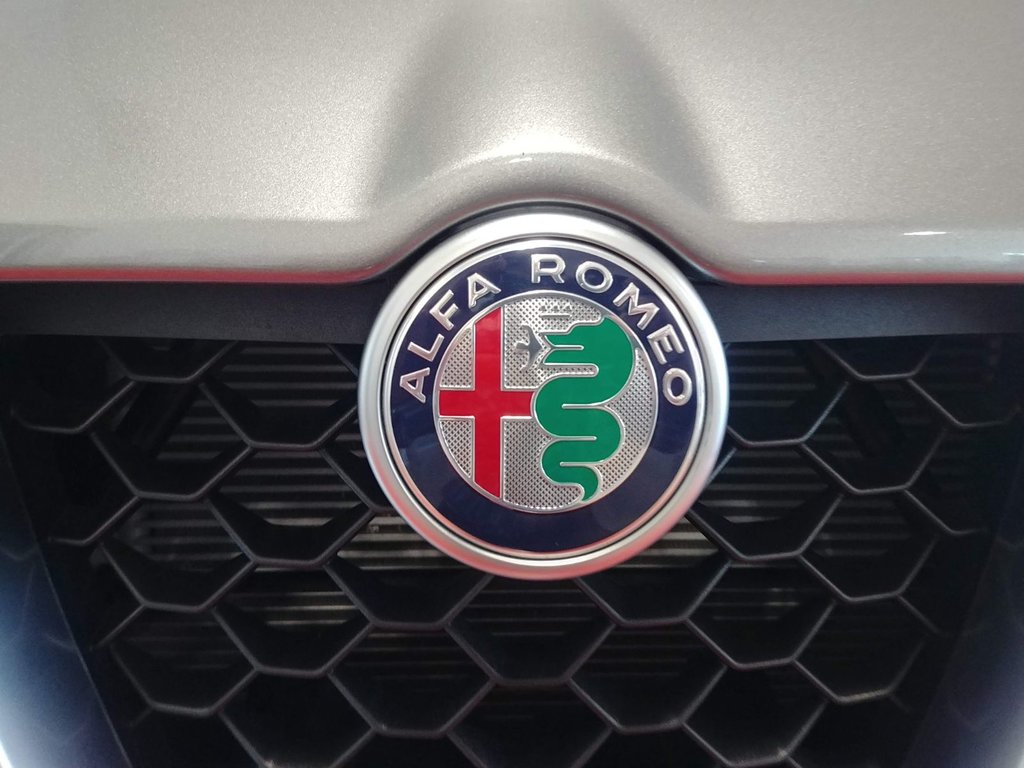 Alfa Romeo STELVIO Q4 SPORT AWD  2020 à Montmagny, Québec - 10 - w1024h768px