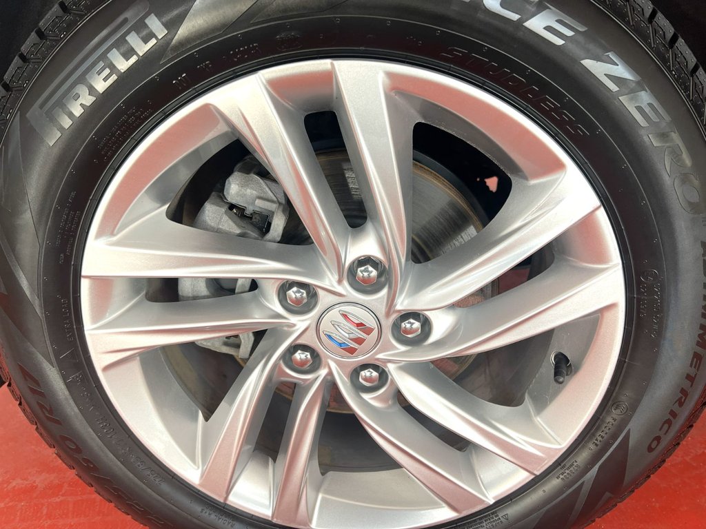 Buick ENVISTA PREFERRED TRACTION AVANT! 2025 à Montmagny, Québec - 2 - w1024h768px