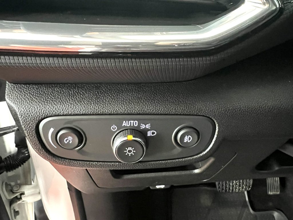 2021 Chevrolet TRAILBLAZER LT in Montmagny, Quebec - 11 - w1024h768px