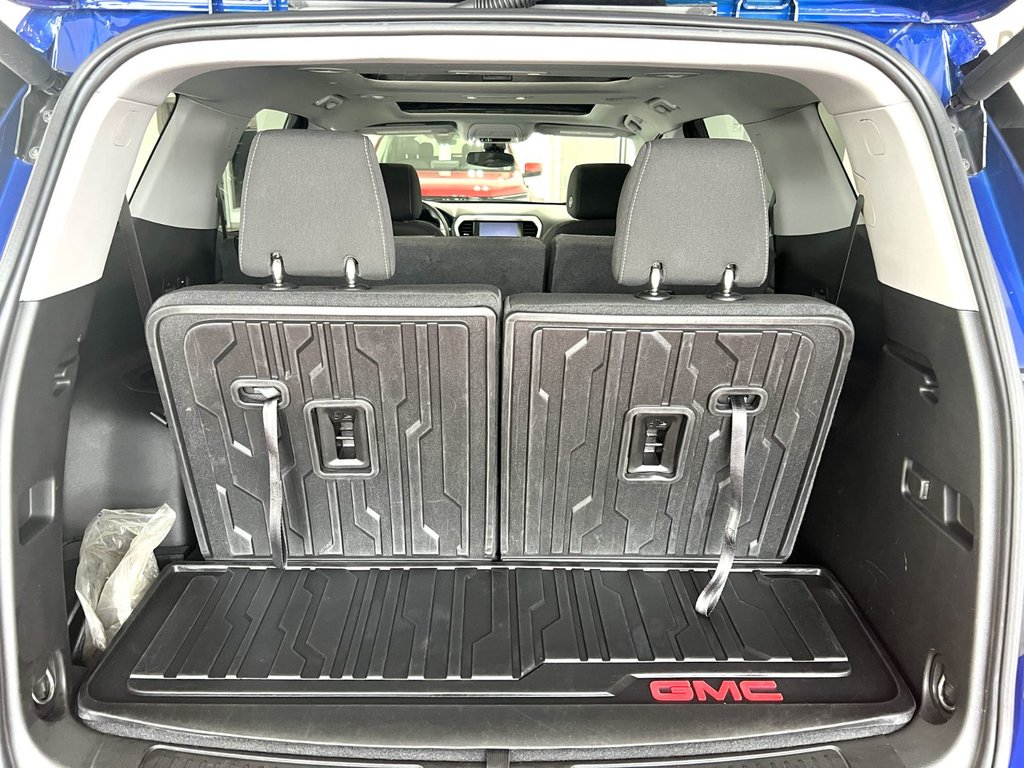 GMC ACADIA SLE 3.6 LITRES 7 PASSAGERS 2023 à Montmagny, Québec - 5 - w1024h768px