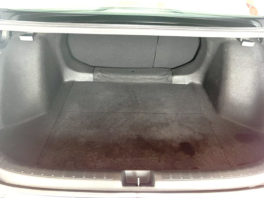 2024 Honda CIVIC EX BERLINE E in Montmagny, Quebec - 5 - w1024h768px