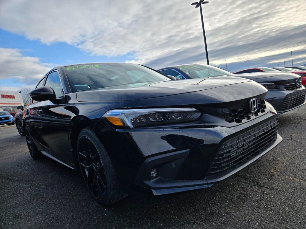 2024 Honda Civic Hatchback in Montmagny, Quebec - 8 - w1024h768px