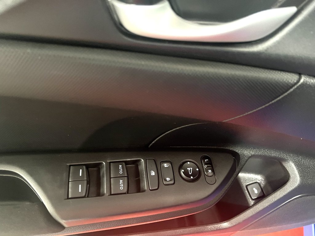 2020 Honda CIVIC LX LX in Montmagny, Quebec - 7 - w1024h768px