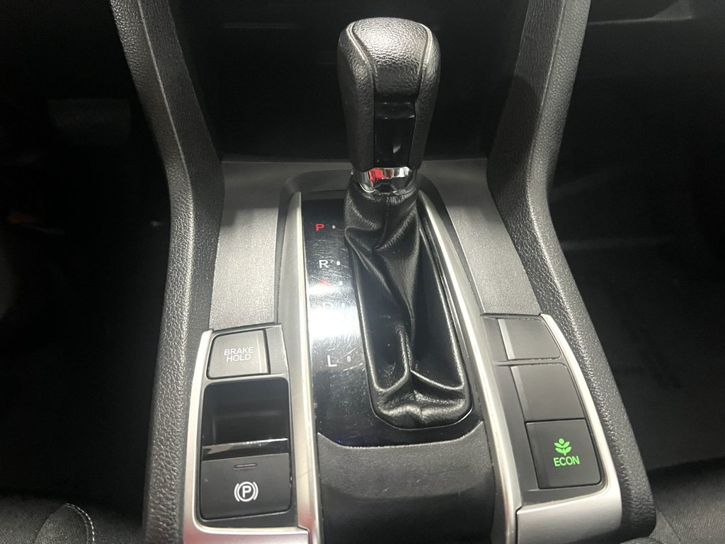 2020 Honda CIVIC LX LX in Montmagny, Quebec - 13 - w1024h768px