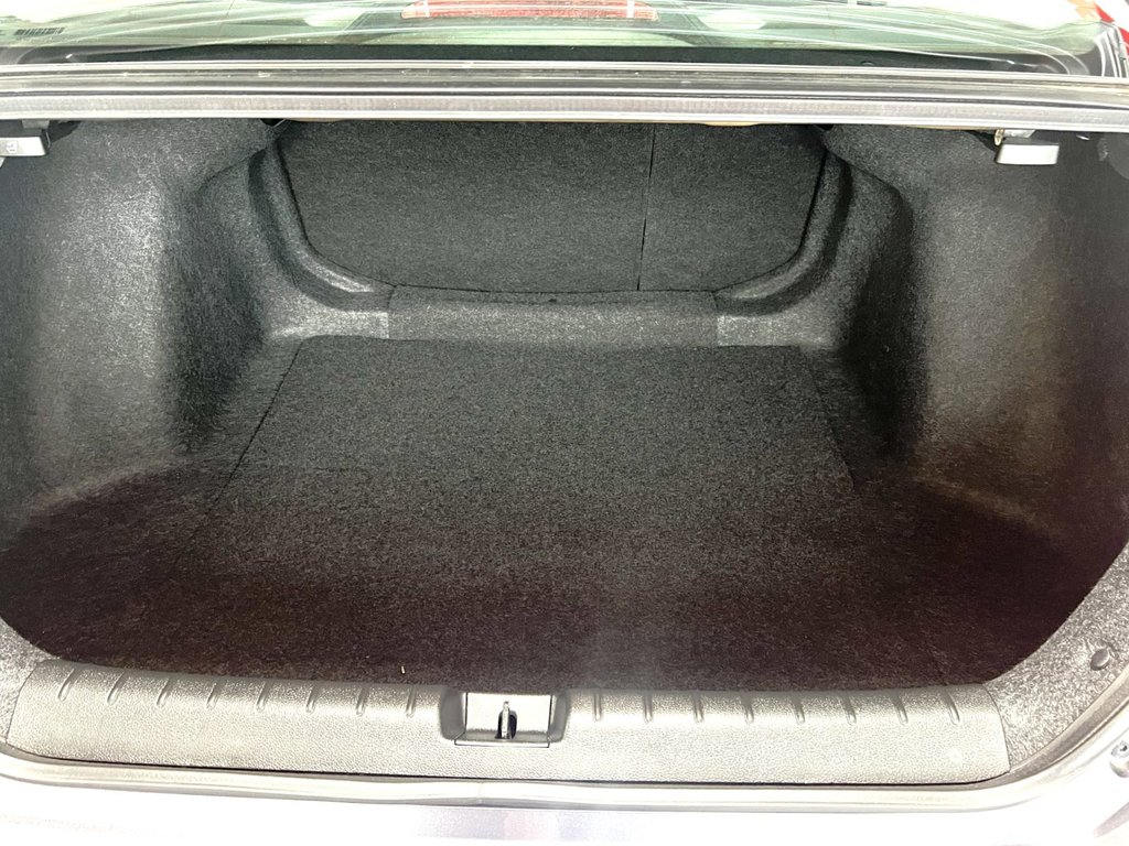 Honda CIVIC LX LX 2021 à Montmagny, Québec - 5 - w1024h768px