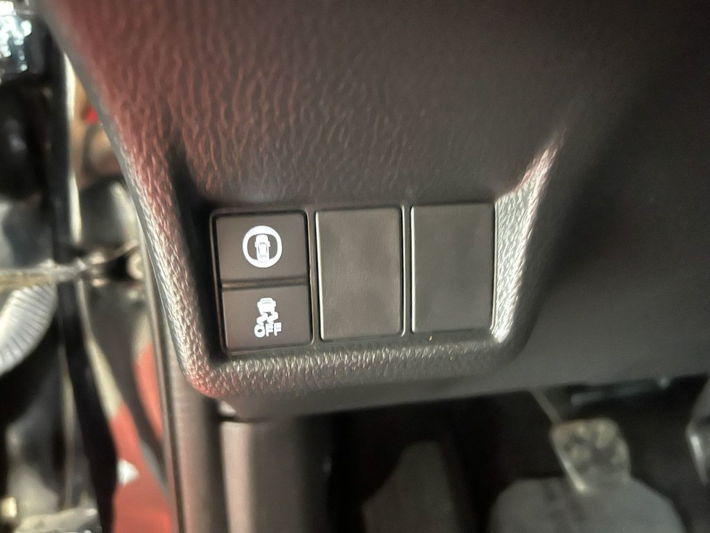 Honda CIVIC LX LX MT 2023 à Montmagny, Québec - 9 - w1024h768px