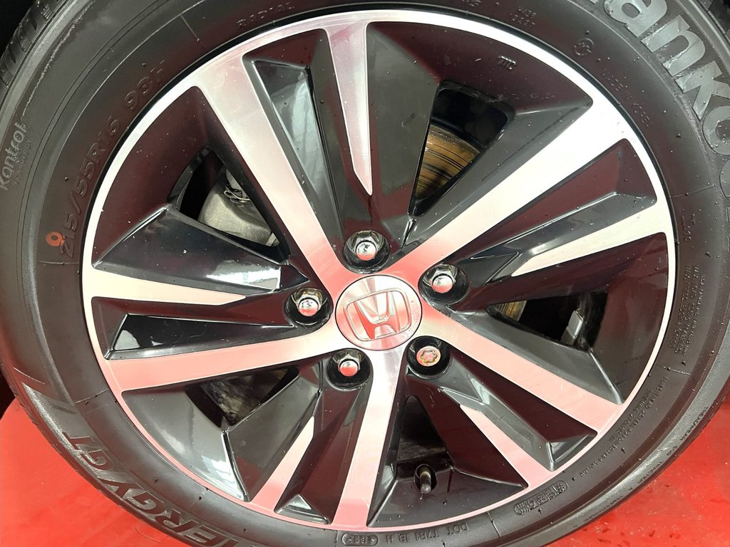 Honda CIVIC LX LX MT 2023 à Montmagny, Québec - 2 - w1024h768px