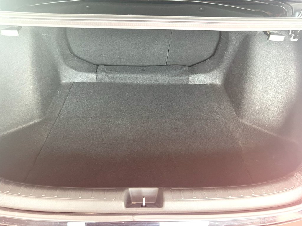 Honda Civic Sdn BERLINE TOURING 2022 à Montmagny, Québec - 5 - w1024h768px