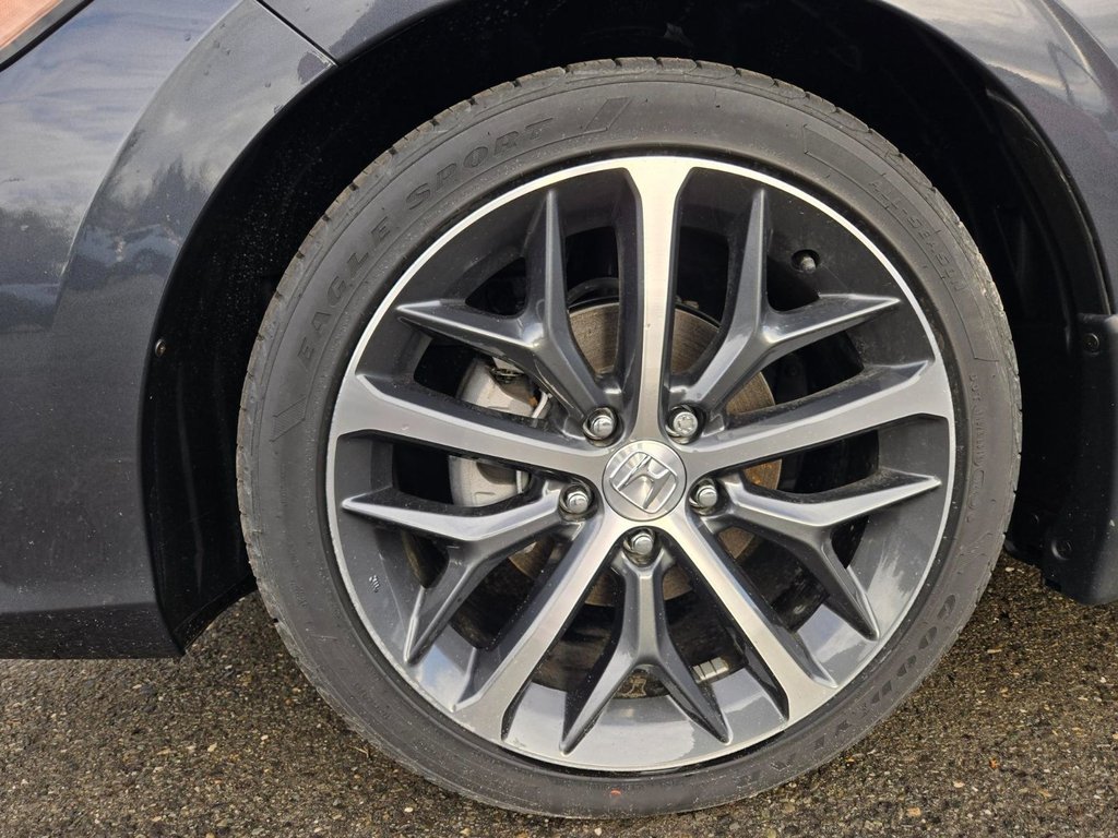 2024 Honda Civic Sedan Touring in Montmagny, Quebec - 2 - w1024h768px
