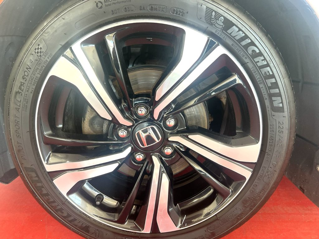 Honda CIVIC TOURING  2016 à Montmagny, Québec - 2 - w1024h768px