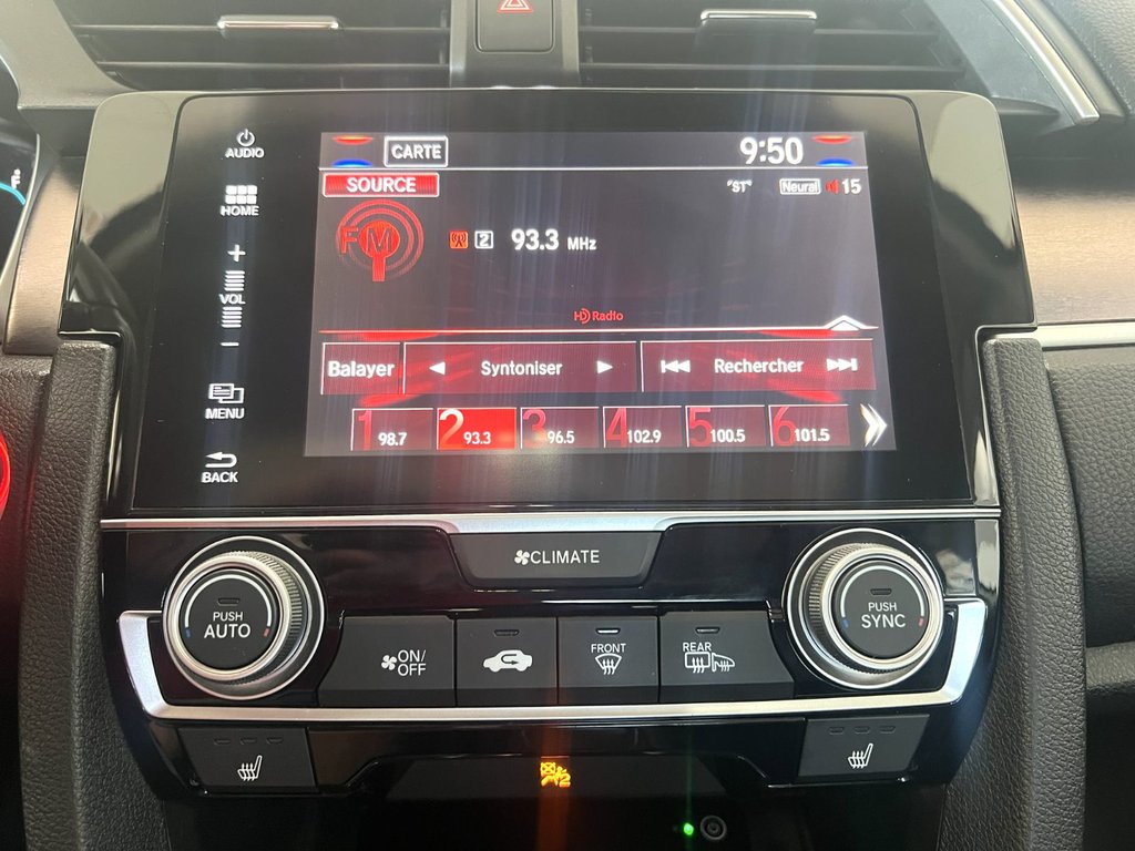 Honda CIVIC TOURING  2016 à Montmagny, Québec - 11 - w1024h768px