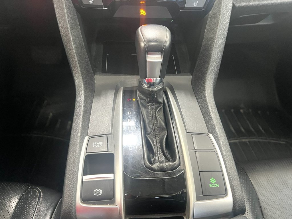 Honda CIVIC TOURING  2016 à Montmagny, Québec - 13 - w1024h768px