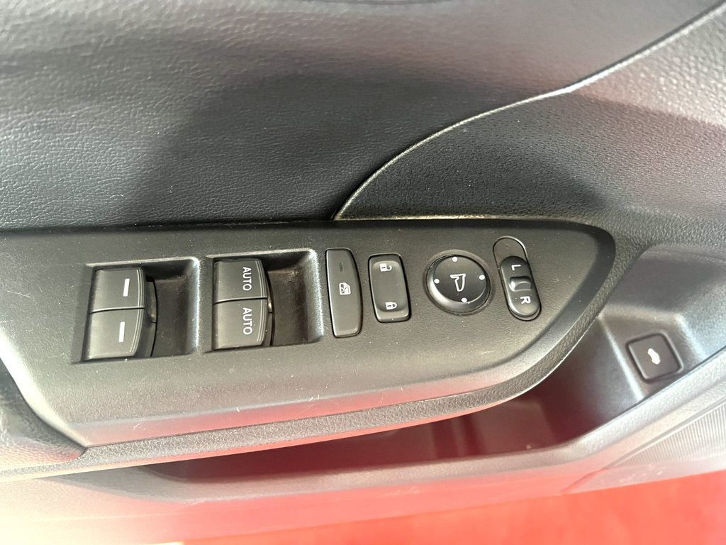 Honda CIVIC TOURING  2016 à Montmagny, Québec - 7 - w1024h768px