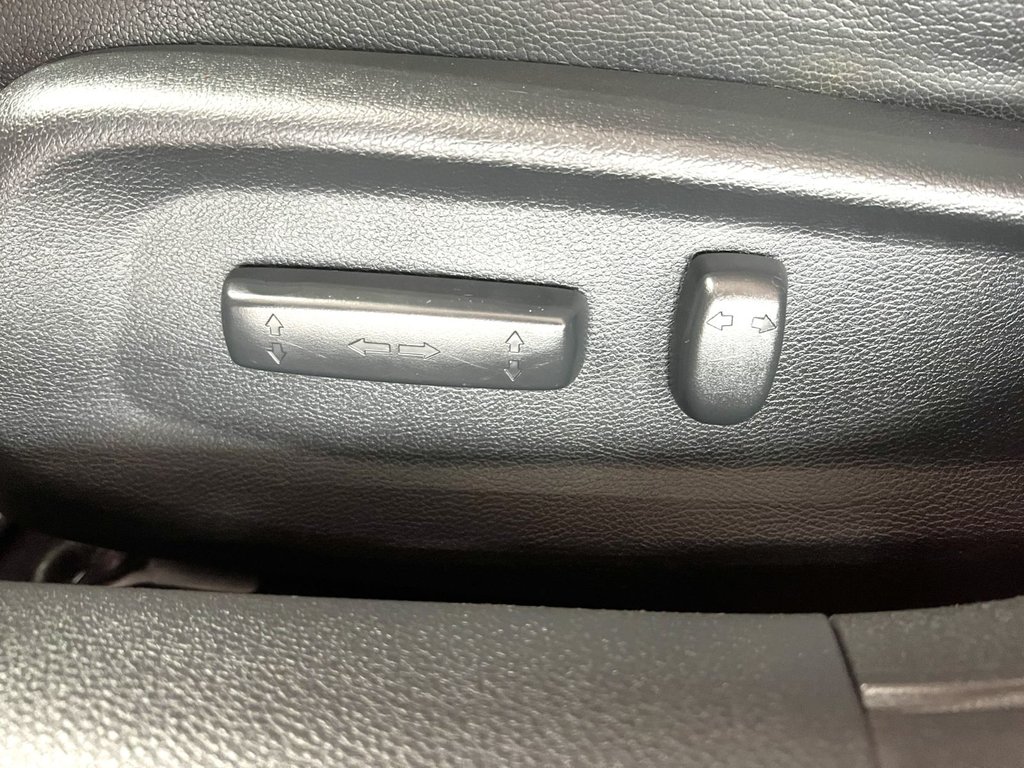 Honda CIVIC TOURING CUIR + NAVIGATION!! 2019 à Montmagny, Québec - 8 - w1024h768px