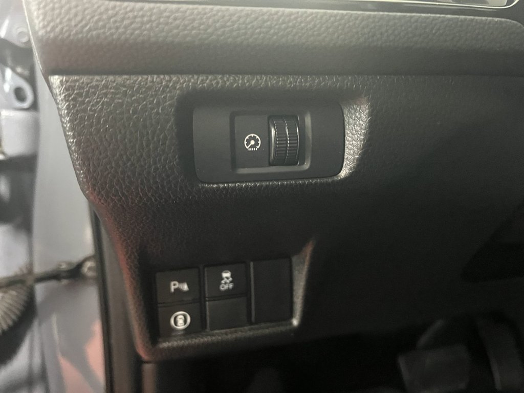 Honda CIVIC TOURING  2022 à Montmagny, Québec - 9 - w1024h768px