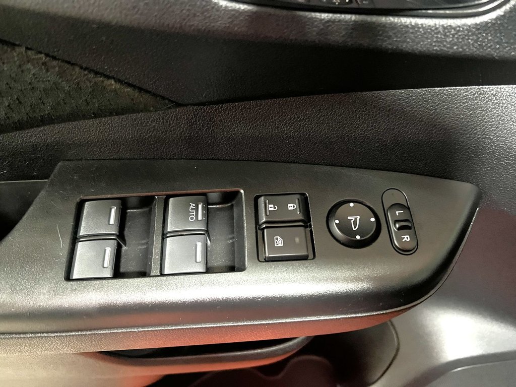2016 Honda CR-V EX in Montmagny, Quebec - 8 - w1024h768px