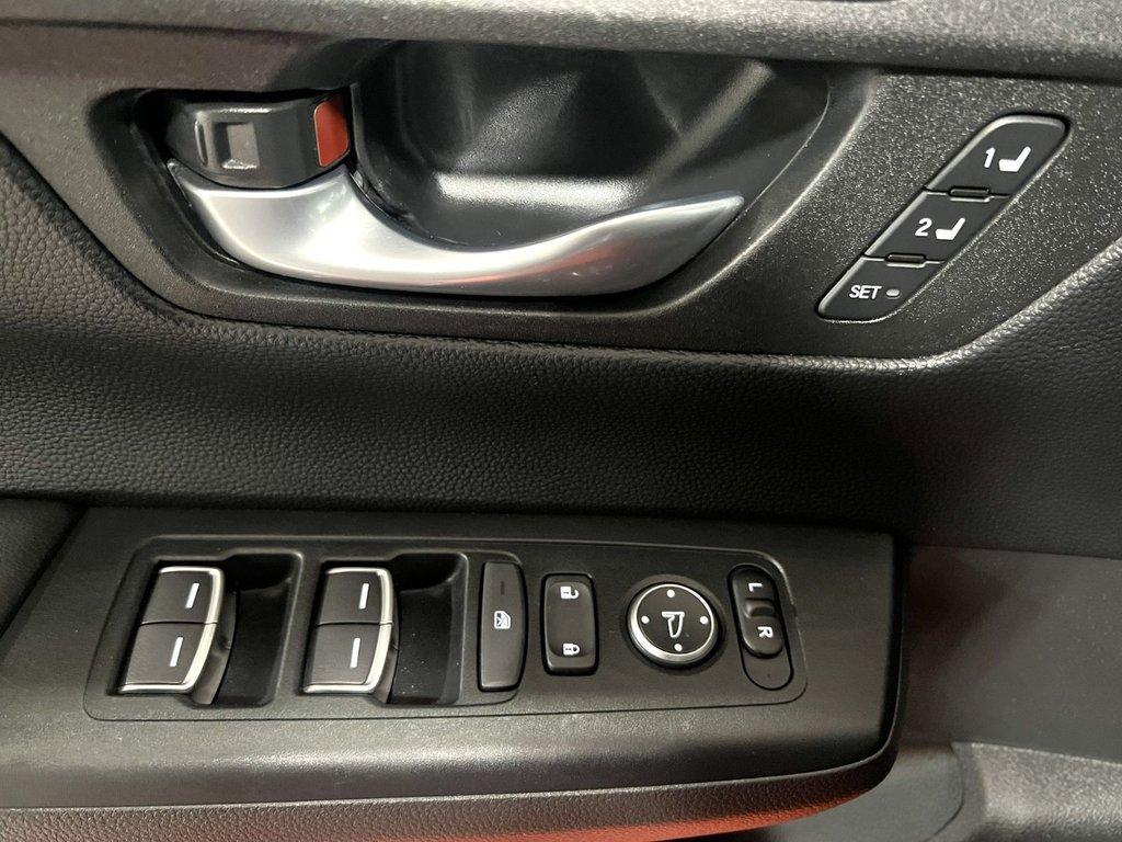 2024 Honda CR-V EXL HYBRID in Montmagny, Quebec - 8 - w1024h768px