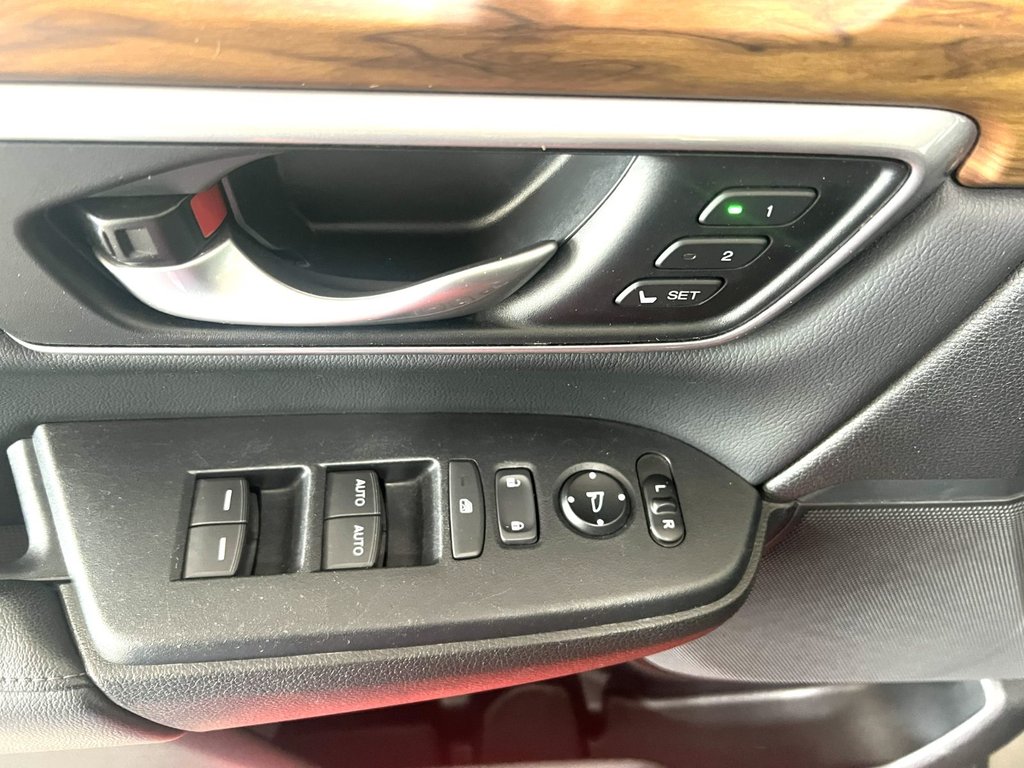 2017 Honda CR-V EXL in Montmagny, Quebec - 9 - w1024h768px