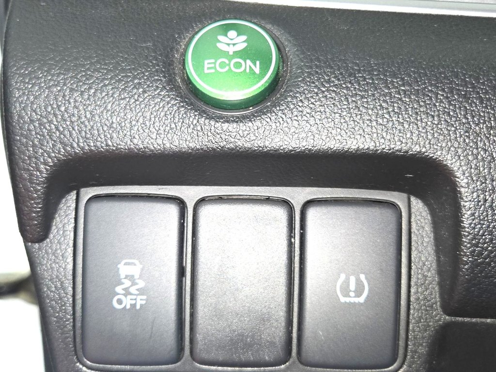 Honda CR-V LX 4W  2015 à Montmagny, Québec - 8 - w1024h768px