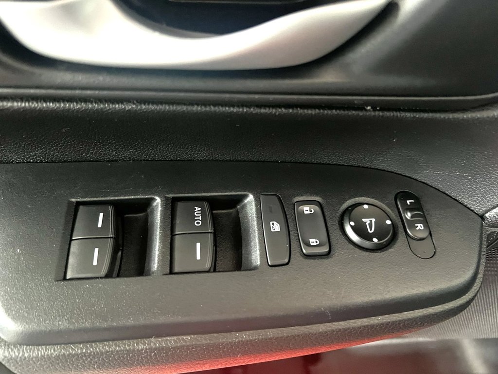 2020 Honda CR-V LX 4W in Montmagny, Quebec - 8 - w1024h768px