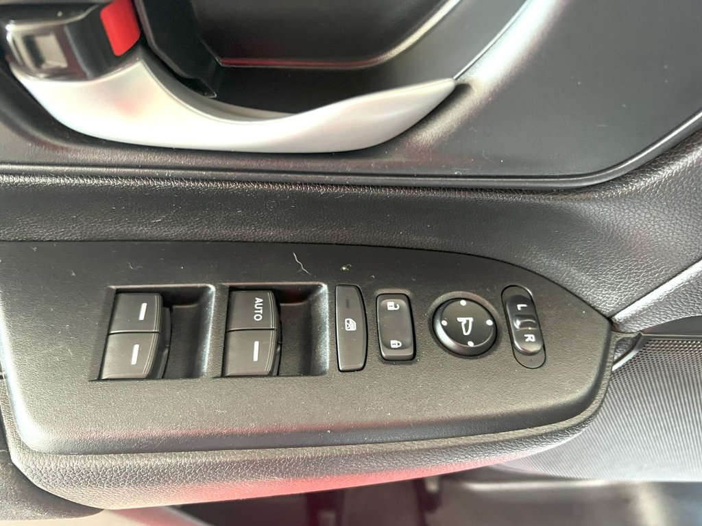 2021 Honda CR-V LX 4W in Montmagny, Quebec - 8 - w1024h768px