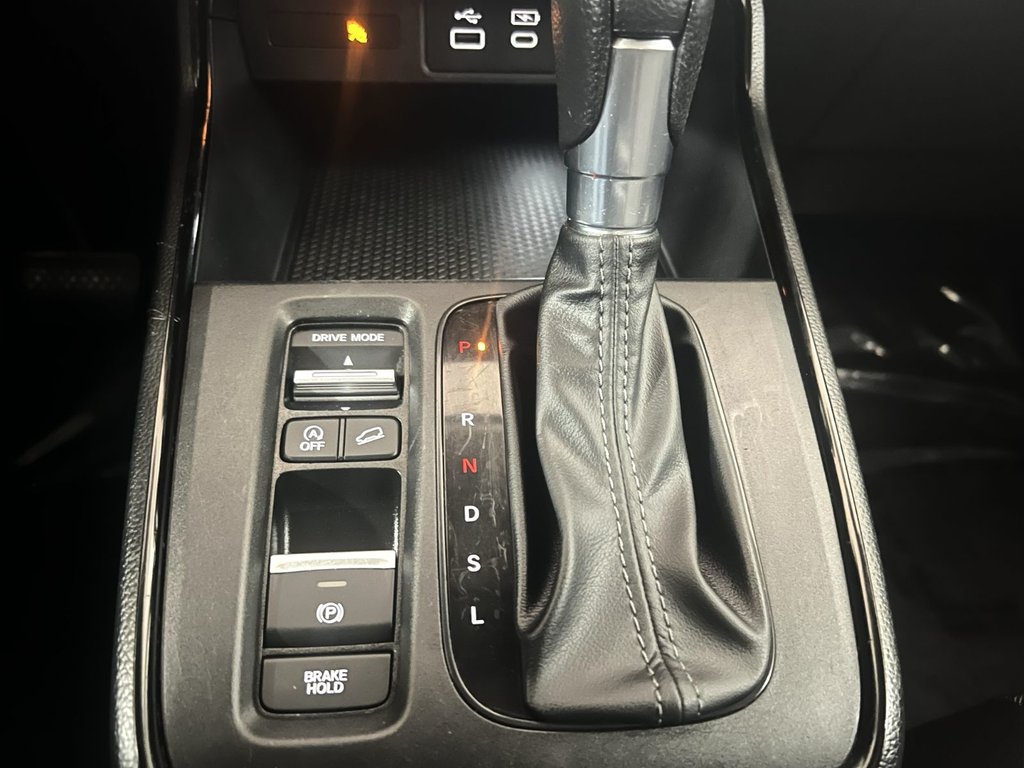 2023 Honda CR-V LX in Montmagny, Quebec - 14 - w1024h768px