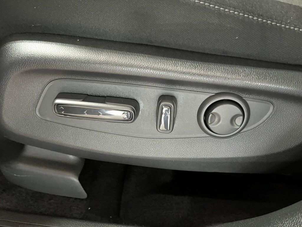 Honda CR-V SPORT  2023 à Montmagny, Québec - 9 - w1024h768px