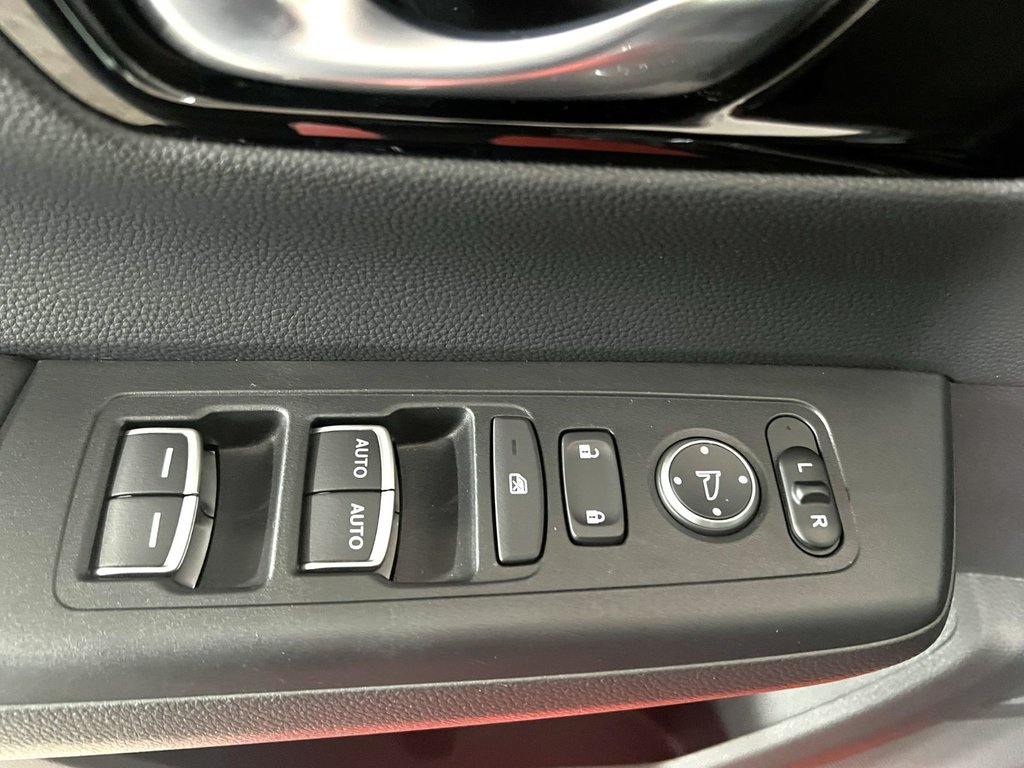 2023 Honda CR-V SPORT in Montmagny, Quebec - 8 - w1024h768px