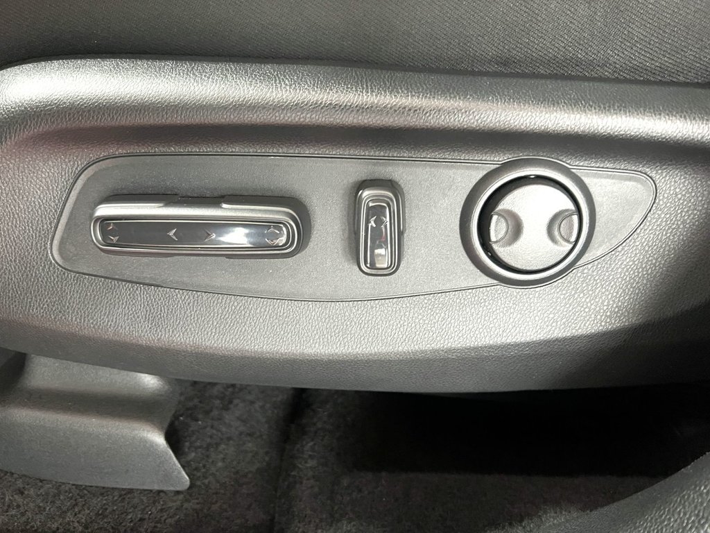 2023 Honda CR-V SPORT in Montmagny, Quebec - 9 - w1024h768px
