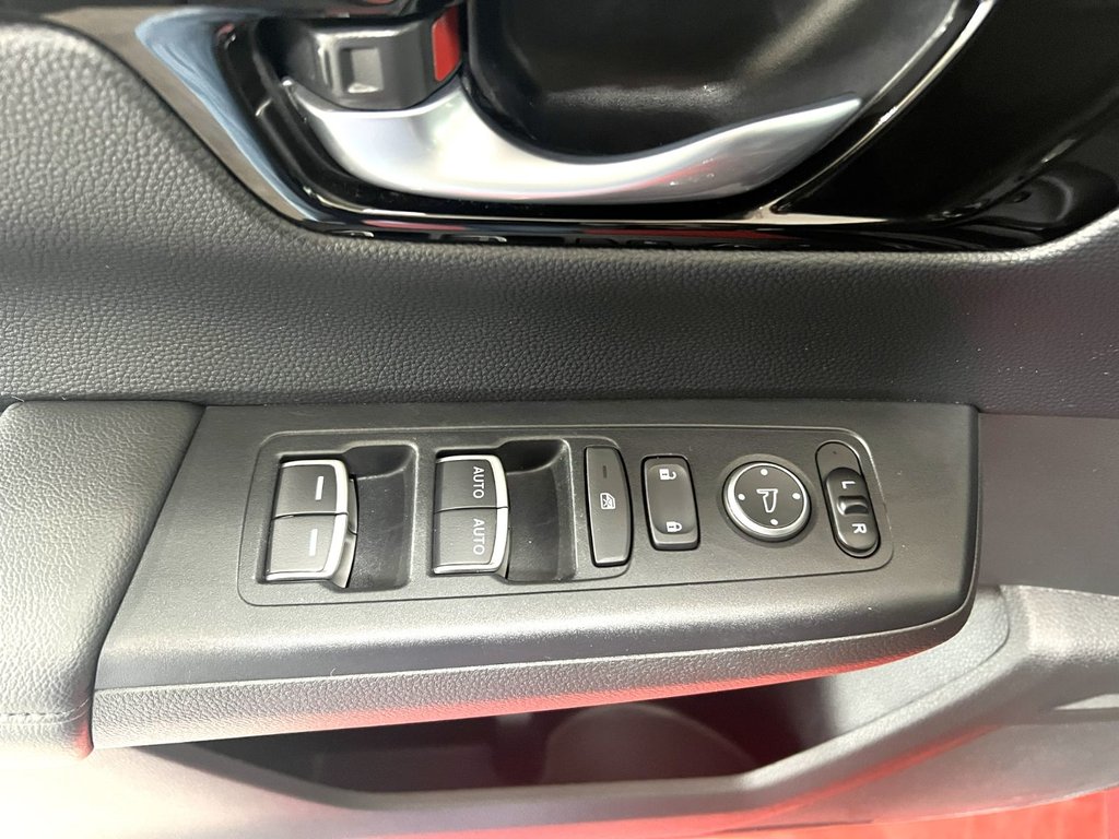 Honda CR-V SPORT  2023 à Montmagny, Québec - 4 - w1024h768px